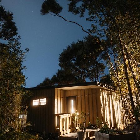 Treehouse Hideaway At Rekindle Tree Houses Opua Екстериор снимка